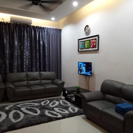 Amanda Homestay Dungun 1 Екстер'єр фото