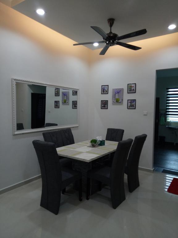 Amanda Homestay Dungun 1 Екстер'єр фото