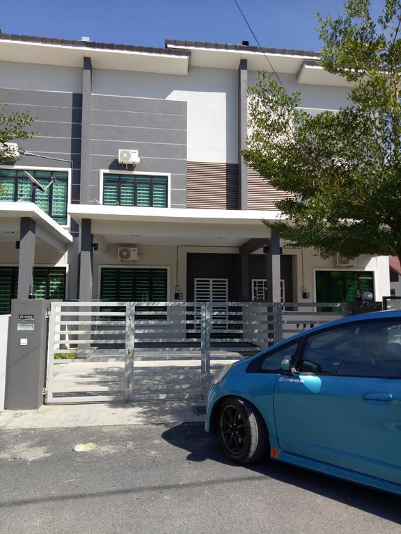 Amanda Homestay Dungun 1 Екстер'єр фото
